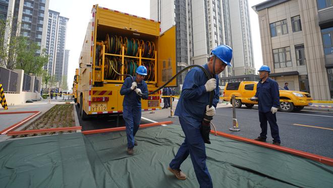 西甲2月最佳主帅候选：哈维、弗洛雷斯、巴尔韦德