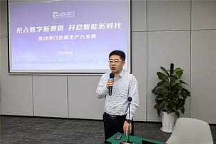 波波：球队很多年轻球员只在大学打了一个赛季 所以没学太多东西